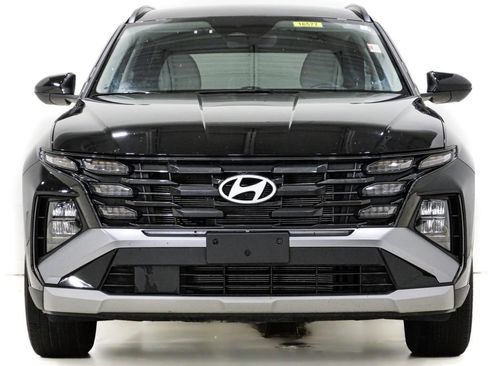 Used 2025 Hyundai Tucson SEL FWD image 2