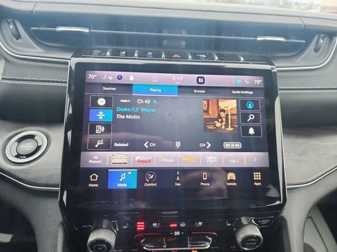 Used 2021 Jeep Grand Cherokee L Overland image 24