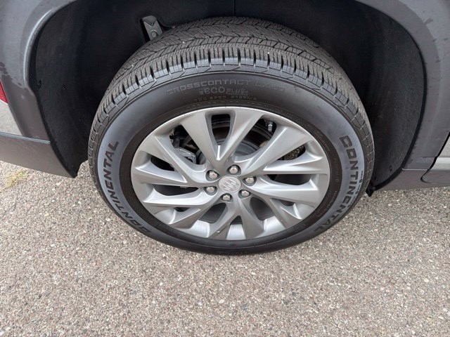 Used 2025 Buick Enclave Preferred AWD/4WD image 16