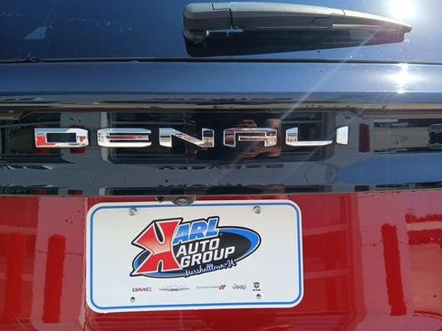 Used 2024 GMC Acadia Denali w/ LPO, Floor Liner Package AWD/4WD image 11