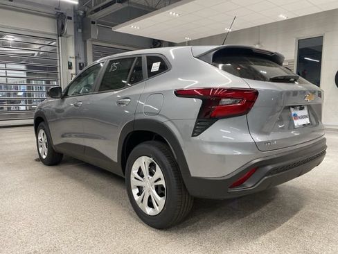 New 2026 Chevrolet Trax LS FWD image 8