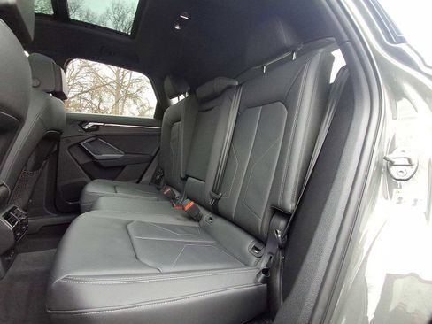 Used 2025 Audi Q3 2.0T Premium w/ Convenience Package image 20