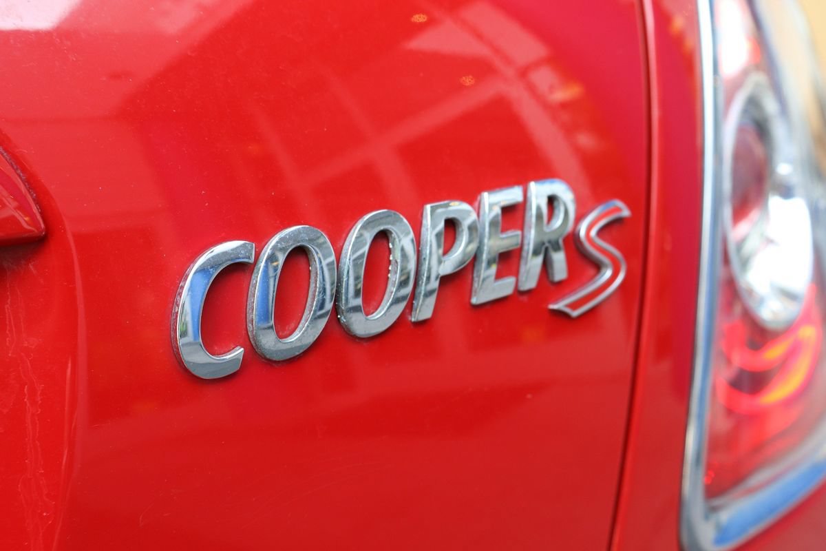 Used 2012 MINI Cooper S w/ Cold Weather Pkg FWD image 24