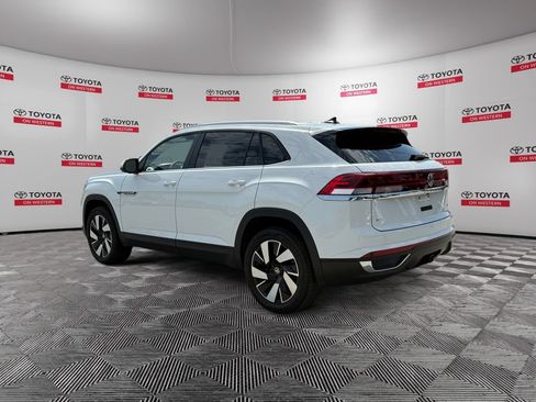 Used 2025 Volkswagen Atlas Cross Sport SE AWD/4WD image 7