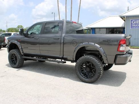 Used 2024 RAM 2500 Big Horn w/ Night Edition AWD/4WD image 7