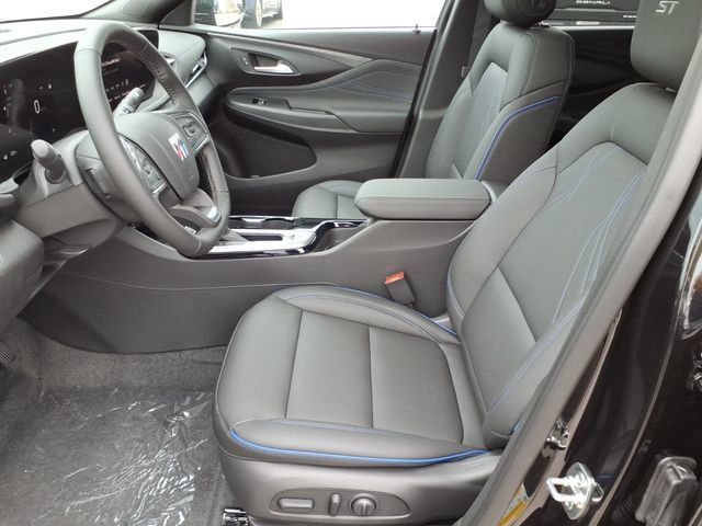 Used 2026 Buick Envista Sport Touring w/ Convenience I Package FWD image 5