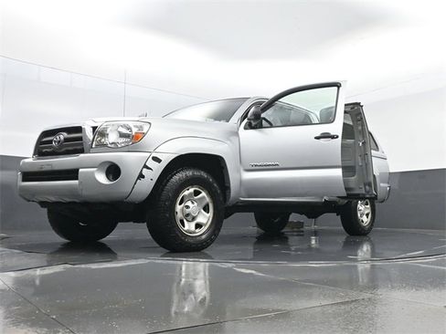 Used 2009 Toyota Tacoma 4x4 Access Cab image 32