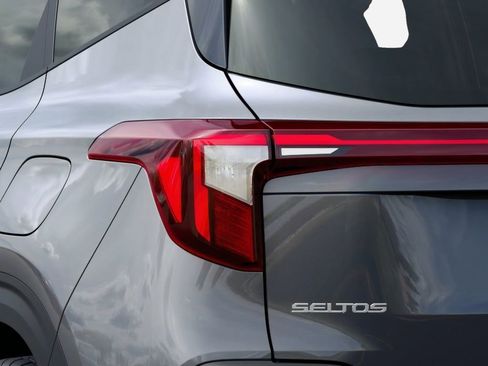 New 2026 Kia Seltos LX AWD/4WD image 11