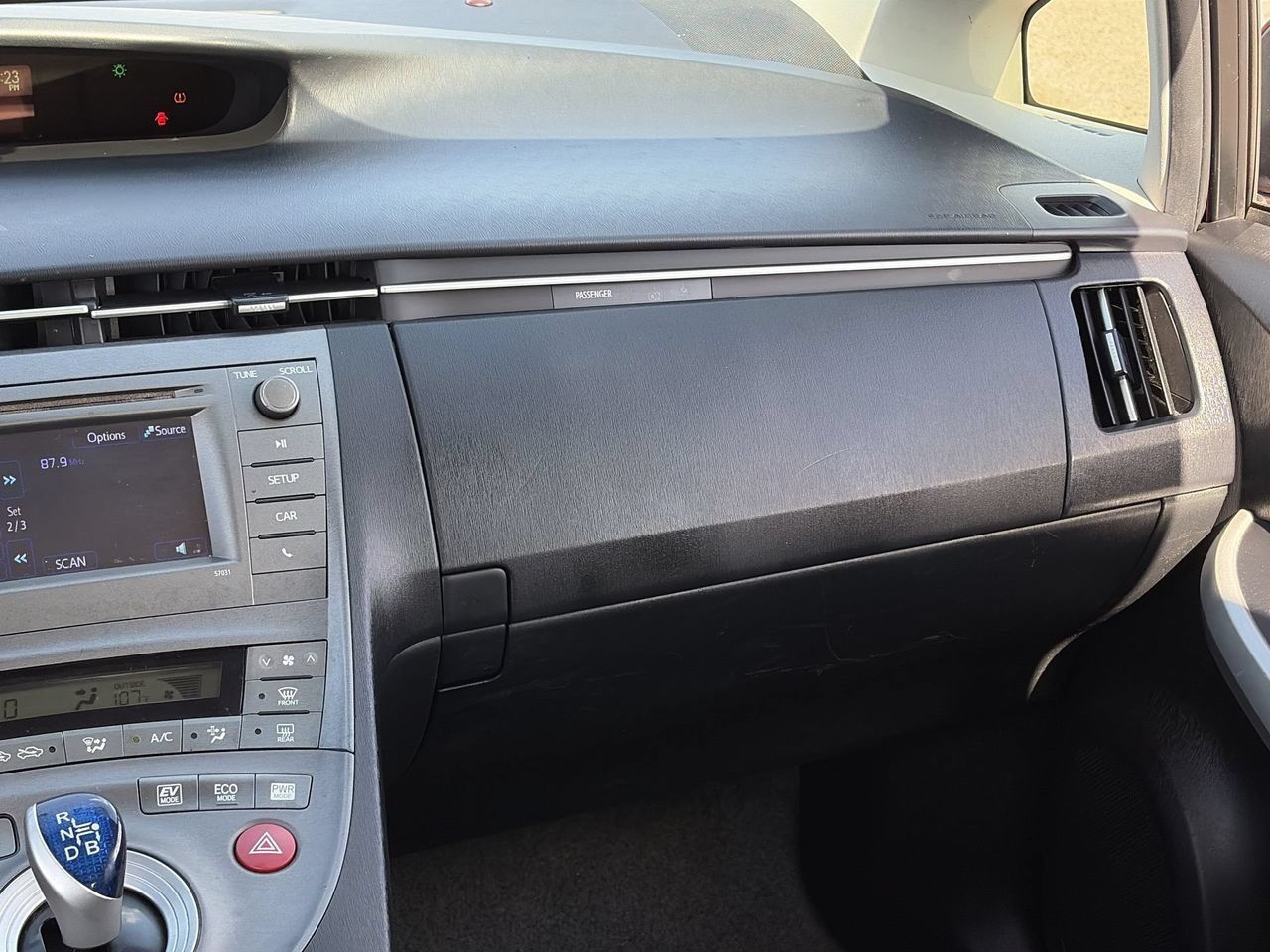 Used 2015 Toyota Prius Two FWD image 15