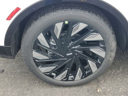 New 2026 Lincoln Nautilus Reserve w/ Jet Appearance Package image 5