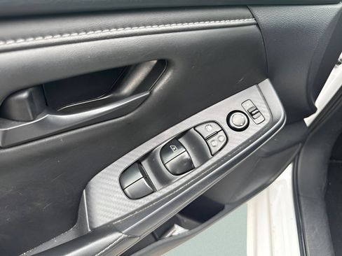 Used 2024 Nissan Sentra S FWD image 23