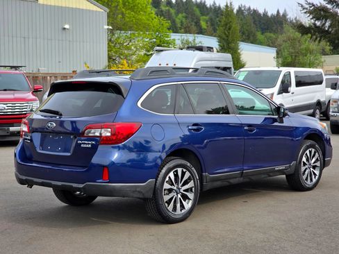 Used 2015 Subaru Outback 2.5i Limited AWD/4WD image 7