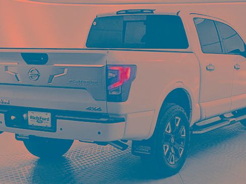 Used 2021 Nissan Titan Platinum Reserve w/ Moonroof Package AWD/4WD image 3
