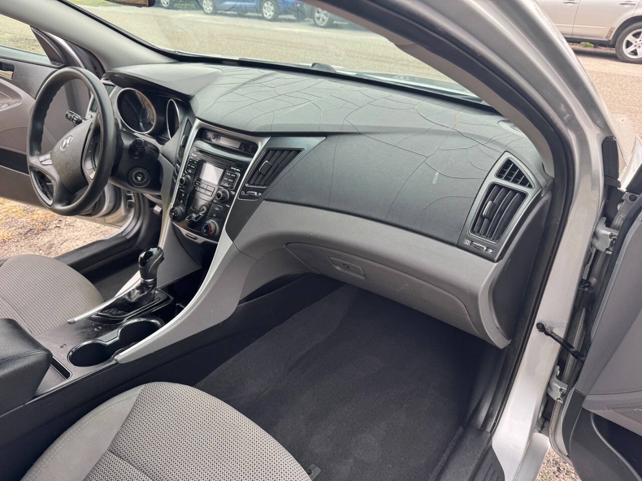 Used 2011 Hyundai Sonata GLS w/ Popular Equipment Pkg 2 FWD image 10