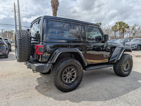 Used 2024 Jeep Wrangler Rubicon image 6