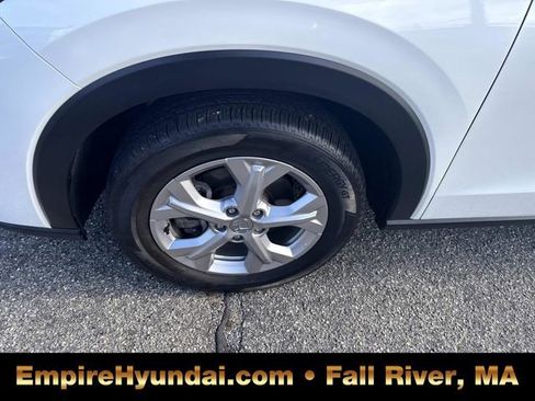 Used 2023 Honda HR-V LX image 11