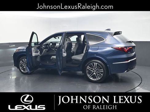 Used 2025 Acura MDX SH-AWD w/ Advance Package image 37