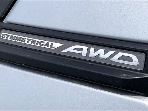 Used 2025 Subaru Forester Premium AWD/4WD image 37
