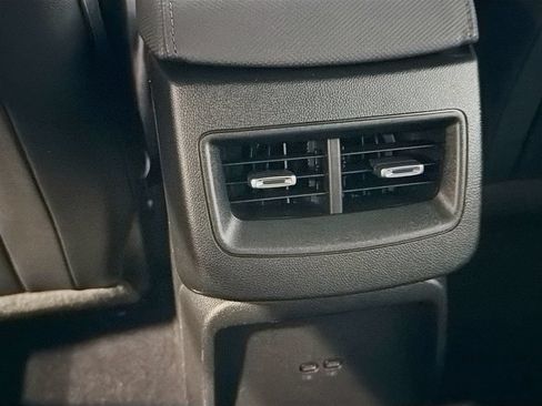 Used 2024 Chevrolet Equinox EV RS FWD image 25