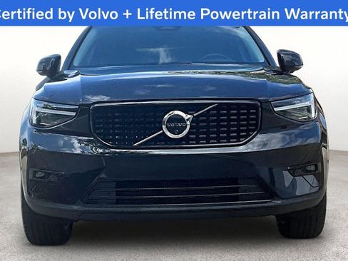 Certified 2026 Volvo XC40 B5 Plus AWD/4WD image 4