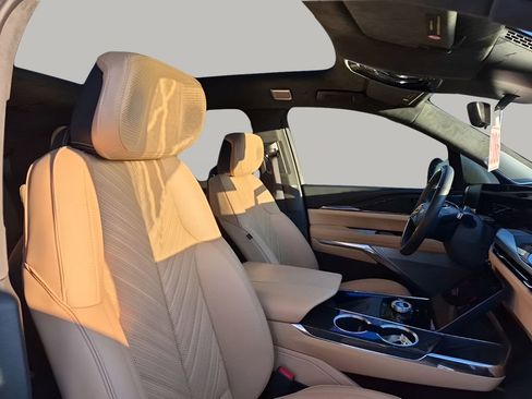 Certified 2025 Cadillac Escalade IQ Luxury 2 image 15