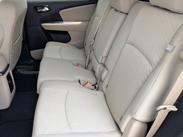 Used 2020 Dodge Journey SE w/ SE Popular Equipment Group FWD image 13