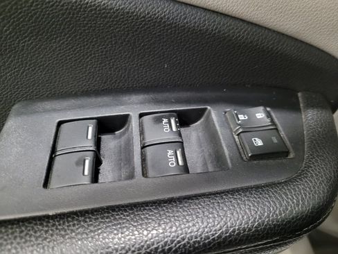 Used 2019 Honda Pilot LX image 27