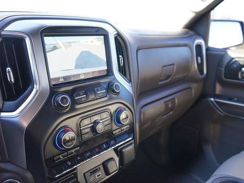Used 2021 Chevrolet Silverado 1500 LT image 18