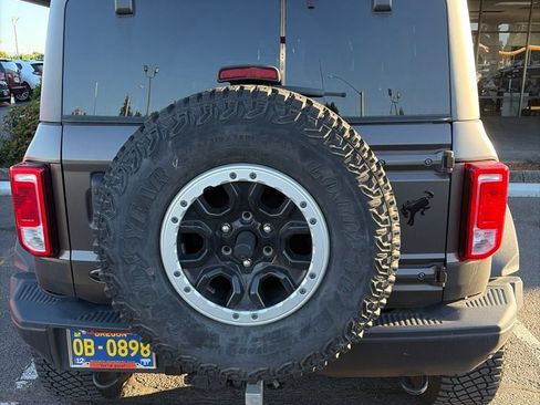 Used 2021 Ford Bronco Black Diamond w/ Sasquatch Package AWD/4WD image 6