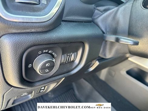 Used 2020 RAM 1500 Laramie AWD/4WD image 10