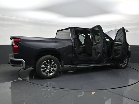 Used 2023 Chevrolet Silverado 1500 LT RWD image 28