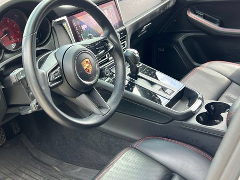 Certified 2024 Porsche Macan GTS AWD/4WD image 4