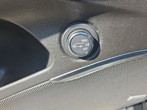 Used 2024 Buick Enclave Avenir w/ Avenir Technology Package image 20