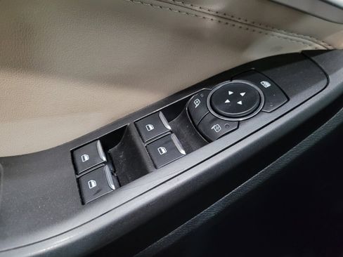 Used 2020 Ford Explorer XLT w/ Equipment Group 202A AWD/4WD image 27