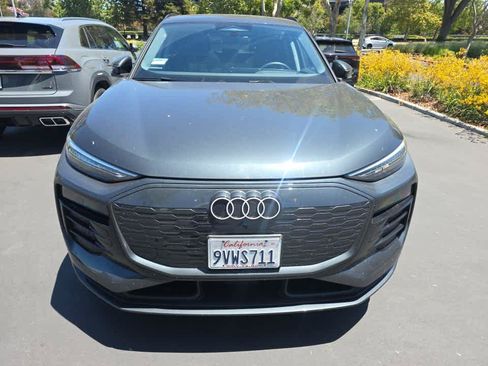 Used 2025 Audi Q6 e-tron Premium Plus w/ Premium Plus AWD/4WD image 2