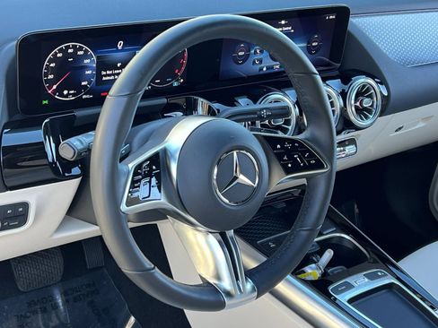 Certified 2025 Mercedes-Benz GLA 250 4MATIC image 14