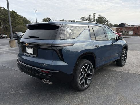 New 2026 Chevrolet Traverse High Country image 5