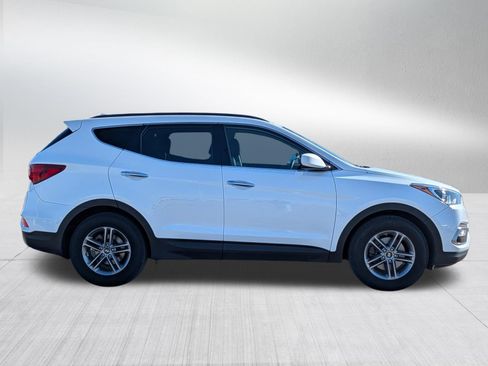 Used 2017 Hyundai Santa Fe Sport image 8