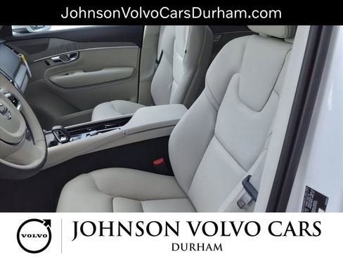 New 2025 Volvo XC90 B6 Plus w/ Protection Package Premier image 14