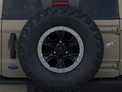 New 2025 Ford Bronco Badlands image 49