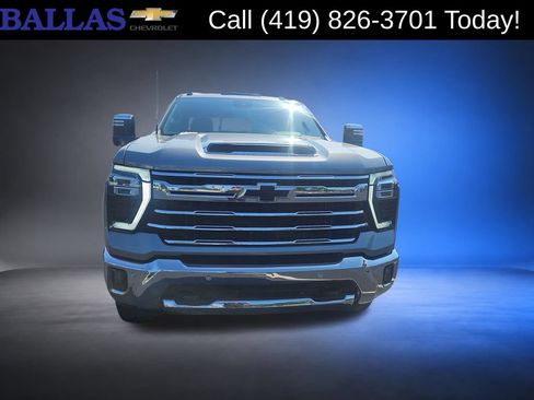 Certified 2025 Chevrolet Silverado 2500 LTZ w/ LTZ Convenience Package AWD/4WD image 8