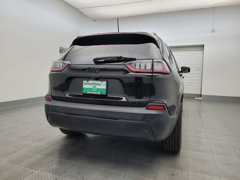 Used 2020 Jeep Cherokee Latitude Plus image 7