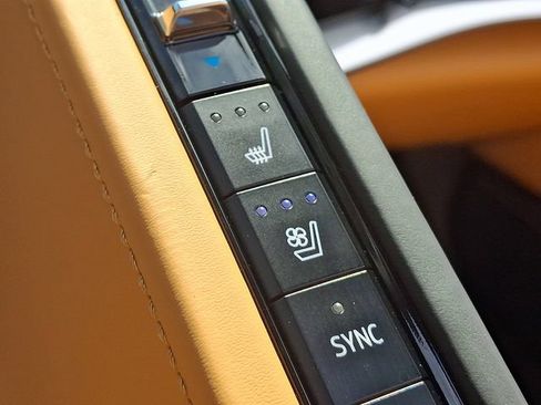 Used 2023 Chevrolet Corvette Z06 RWD image 15