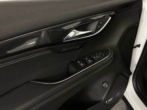 Used 2021 Buick Envision Essence w/ Technology Package I image 32