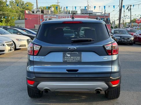 Used 2018 Ford Escape SE AWD/4WD image 9