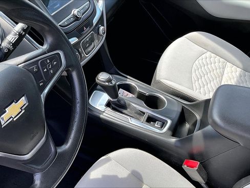 Used 2019 Chevrolet Equinox LS FWD image 14
