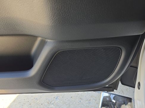 Used 2025 Honda Pilot EX-L image 14