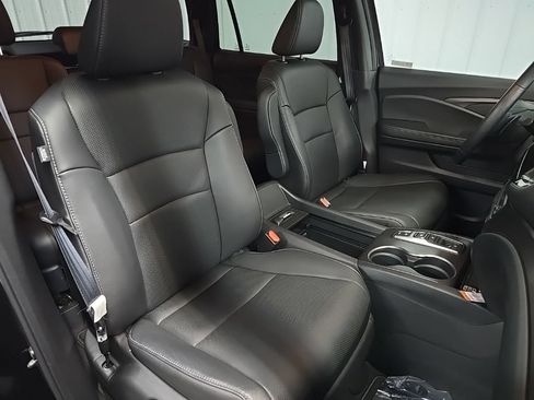 Used 2023 Honda Passport EX-L image 15