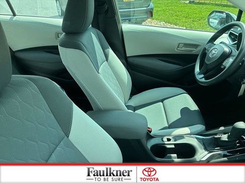 Certified 2025 Toyota Corolla LE FWD image 22