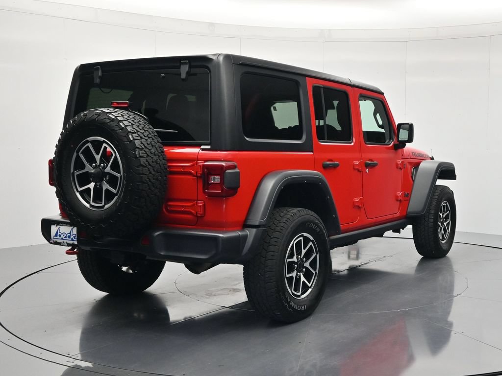Used 2024 Jeep Wrangler Unlimited Rubicon AWD/4WD image 5
